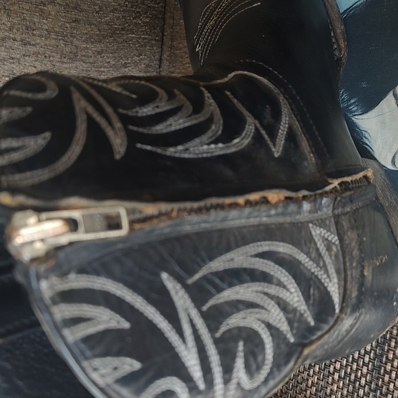 Ariat Black Leather Boots - Picture 6 of 9